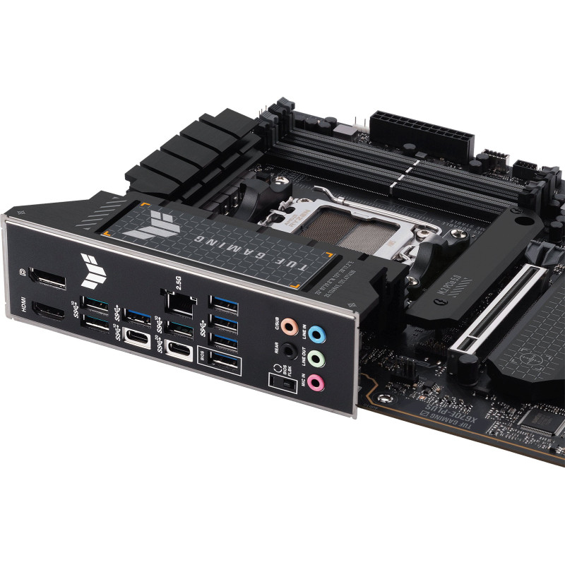 ASUS Материнcька плата TUF GAMING X670E-PLUS sAM5 X670 4xDDR5 M.2 HDMI DP ATX