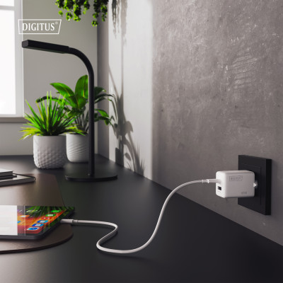 Digitus Зарядний пристрій GaN 1хUSB-C, 1хUSB-A, 45W