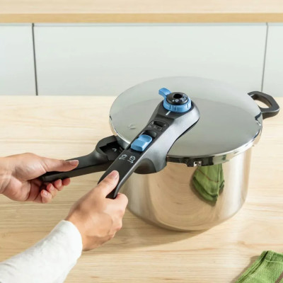 Tefal Скороварка Tefal Secure Trendy, 6л, з паровим кошиком, нержавіюча сталь, пластик
