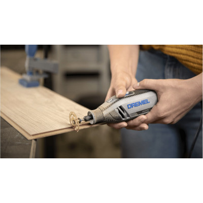 Dremel Шліфмашина шліфувально-гравірувальна акумуляторна Dremel 4250-1/35 175В 5000-35000об/хв 35 насадок кейс 0.60кг Dremel Шліфмашина шліфувально-гравірувальна акумуляторна Dremel 4250-1/35 175В 5000-35000об/хв 35 насадок кейс 0.60кг