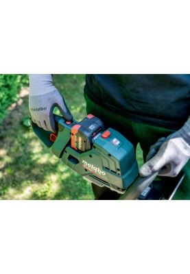 Metabo Кусторіз акумуляторний HS 18 LTX BL 75, 18В, 75см, крок різу 21мм, довина різу 70см, 4.4кг, без АКБ та ЗП