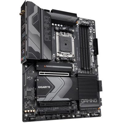 Gigabyte Материнcкая плата X670 GAMING X AX DDR5 sAM5 X670 4xDDR5 HDMI DP ATX