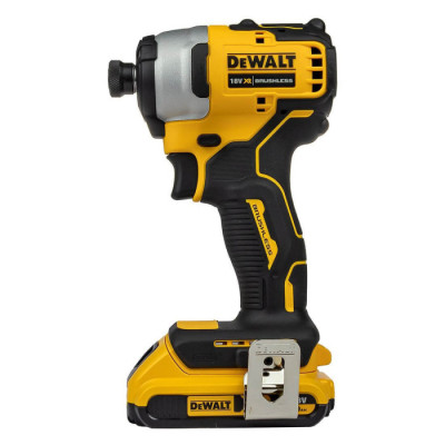 DeWALT Шурупокрут ударний акумуляторний 18V XR Li-Ion безщітковий 190Нм 2800об·хв кейс 0.96кг DeWALT Шурупокрут ударний акумуляторний 18V XR Li-Ion безщітковий 190Нм 2800об·хв кейс 0.96кг