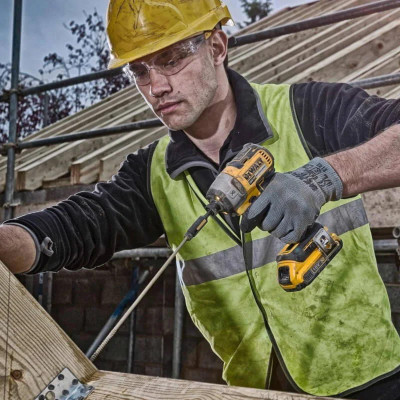 DeWALT Набір із трьох акумуляторних інструментів DeWALT 18В дриль-шурупокрут ударний DCD796 шурупокрут ударний DCF887 шліфмашина кутова DCG405 акб 2х5А·год ЗП 2хTSTAK 9.7кг DeWALT Набір із трьох акумуляторних інструментів DeWALT 18В дриль-шурупокрут ударний DCD796 шурупокрут ударний DCF887 шліфмашина кутова DCG405 акб 2х5А·год ЗП 2хTSTAK 9.7кг