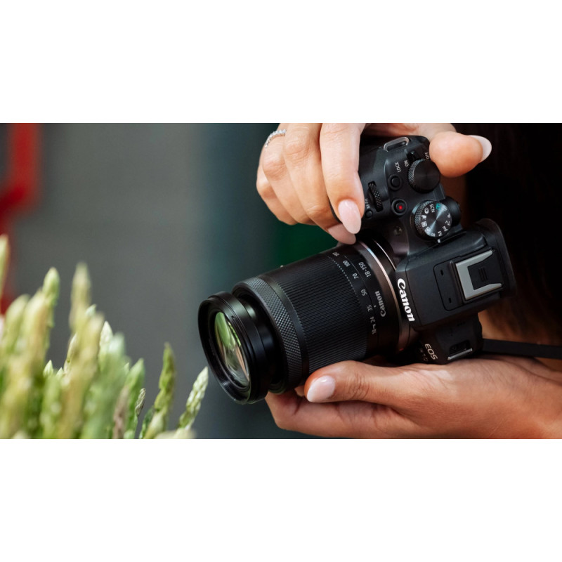 Canon Цифр. фотокамера EOS R10 + RF-S 18-150 IS STM + адаптер EF-RF