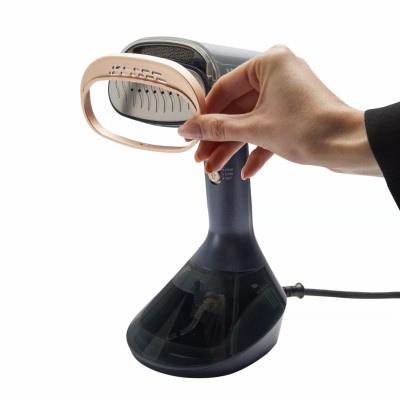Russell Hobbs Відпарювач Russell Hobbs Genie VacuSteam, 1800Вт, 200мл, паровий удар -20гр, верт. відпарювання, керам. підошва, синій Russell Hobbs Відпарювач Russell Hobbs Genie VacuSteam, 1800Вт, 200мл, паровий удар -20гр, верт. відпарювання, керам. підошва, синій