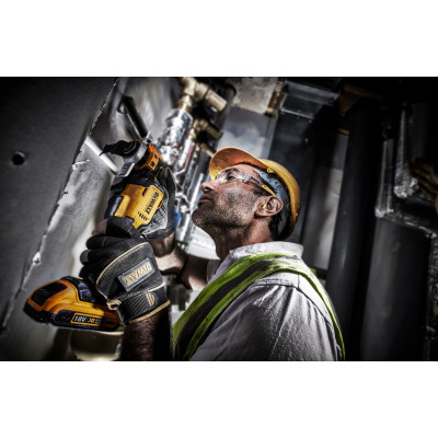 DeWALT Багатофункціональний інструмент акумуляторний 18В XR Li-lon безщітковий 20000кол/хв кейс 1.1кг без АКБ та ЗП