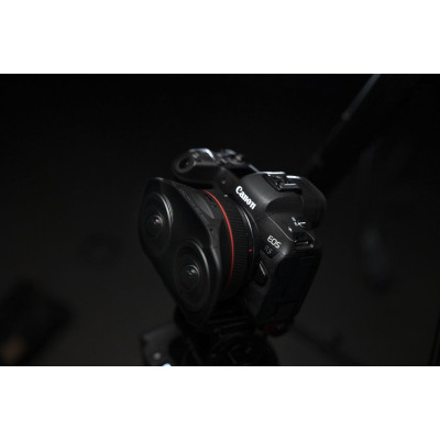 Canon Об'єктив RF 5.2mm f/2.8 Dual Fisheye