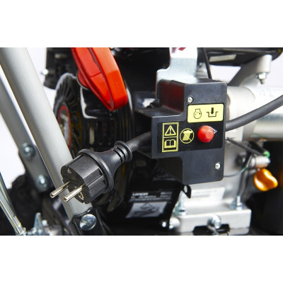 SEQUOIA Підмітальна машина бензинова самохідна 4.78кВт D 345мм 80см електростартер 76кг