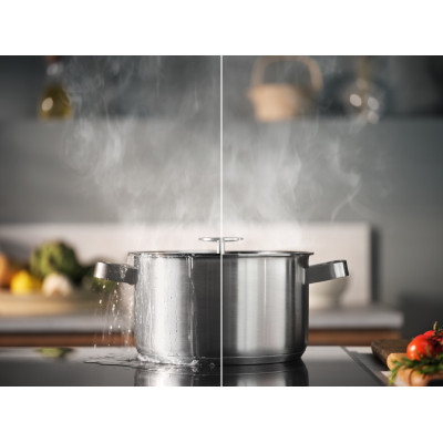 Electrolux Варильна поверхня Electrolux індукційна, 60см, розширена зона, датчик кипіння, Hob2Hood, чорний матовий