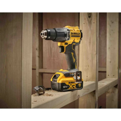 DeWALT Шурупокрут-дриль ударний акумуляторний XR Li-Ion 18В 90Нм 0-450·0-1650об/хв 0-7650·0-28050уд/хв кейс TSTAK 1.17кг без АКБ та ЗП