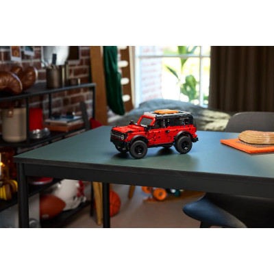 LEGO Конструктор Technic Позашляховик Ford Bronco