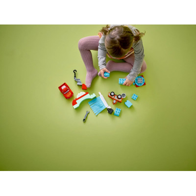 LEGO Конструктор DUPLO Disney TM Розваги Блискавки МакКвіна й Сирника на автомийці