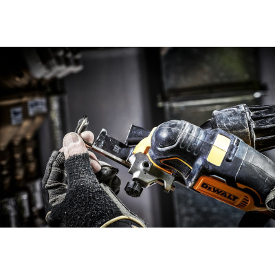 DeWALT Багатофункціональний інструмент акумуляторний 18В XR Li-lon безщітковий 20000кол/хв кейс 1.1кг без АКБ та ЗП