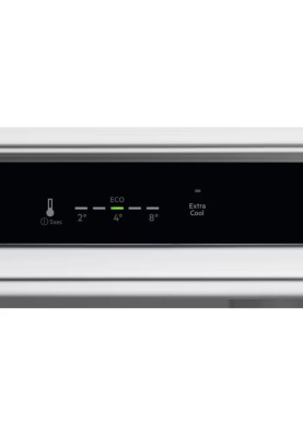 Electrolux Холодильна камера вбудована, 177x55х55, 309л, А++, ST, дисплей, білий