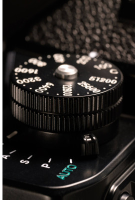 Nikon Цифр. фотокамера Zf body
