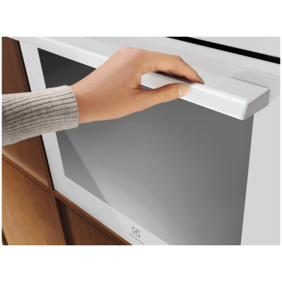 Electrolux Духовий шафа електричний, 72л, A++, пара, дисплей, конвекція, телескопічні напрямні, ф-ція пароварки, білий