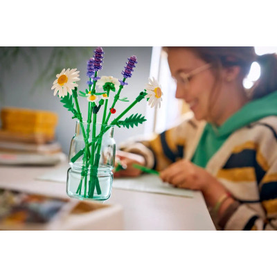 LEGO Конструктор LEGO Botanicals Ромашки