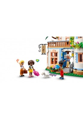 LEGO Конструктор Friends Замковий готель «Ночівля і завтрак»