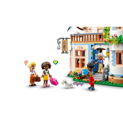 LEGO Конструктор Friends Замковий готель «Ночівля і завтрак»