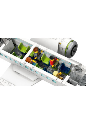 LEGO Конструктор City Пасажирський літак