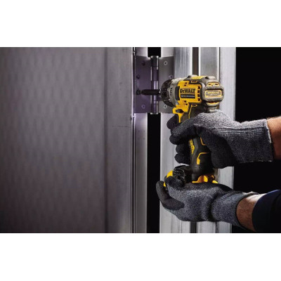 DeWALT Шурупокрут акумуляторний XR Li-Ion 12В безщітковий 8Нм 0.68кг