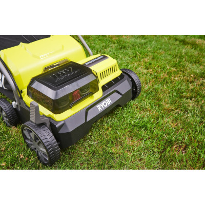 Ryobi Аератор-скарифікатор ONE+ 18В 2х4.0А/г, 35см, 55л