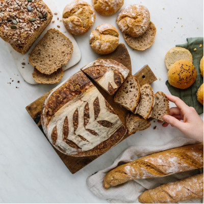 Panasonic Хлібопічка 550Вт, програм-30, макс.ваг -1.25кг, форма-прямокутник, метал, чорний