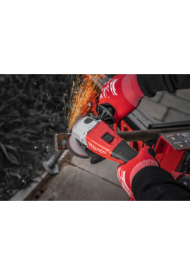 Milwaukee Шліфмашина кутова аккумуляторна M18 BLSAG125X-402X 125мм 18В 2x4А·рік ЗП М12-18С 11000об·хв 2.4кг кейс