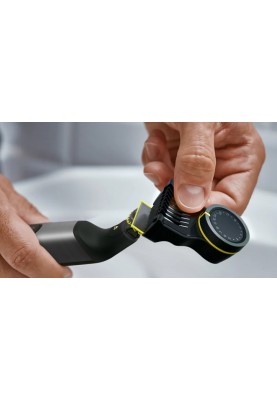 Philips Бритва електр. OneBlade Pro 360, Li-Ion, сух.+волог., індикатор заряду, м'який чохол, чорний