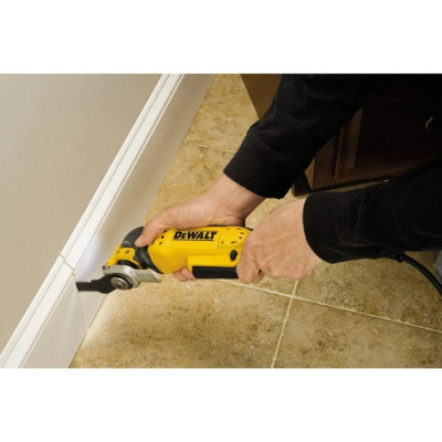 DeWALT Багатофункціональний інструмент мережевий DeWalt 300Bт 0-22000кол/хв кейс 1.5кг
