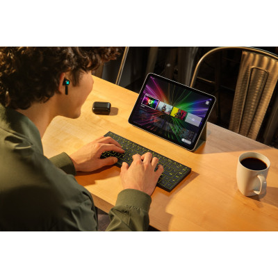 Razer Клавіатура Joro Ultra Low-Profile, 86key, BT, EN, RGB, чорний Razer Клавіатура Joro Ultra Low-Profile, 86key, BT, EN, RGB, чорний