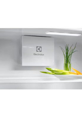 Electrolux Холодильна камера вбудована, 177x55х55, 309л, А++, ST, дисплей, білий