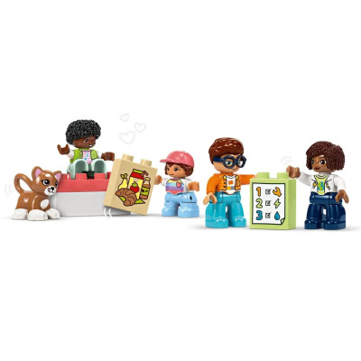 LEGO Конструктор LEGO DUPLO Town Великий інтерактивний громадський потяг LEGO Конструктор LEGO DUPLO Town Великий інтерактивний громадський потяг