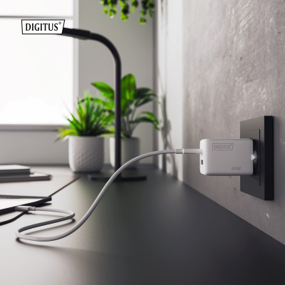 Digitus Зарядний пристрій GaN 1хUSB-C, 1хUSB-A, 45W