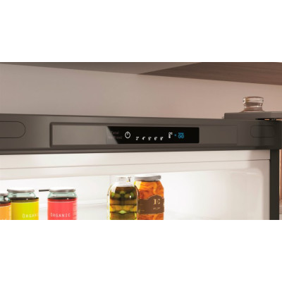 Indesit Холодильник з нижн. мороз. INFC8TI22X