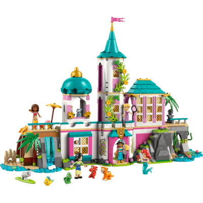 LEGO Конструктор LEGO Disney Princess Замок принцеси та королівські улюбленці