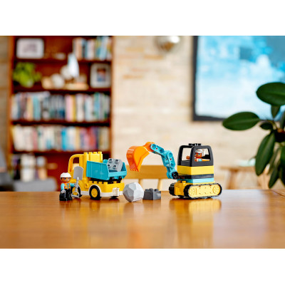 LEGO Конструктор DUPLO Вантажівка і гусеничний екскаватор 10931