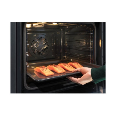 Electrolux Духовий шафа електричний, 70л, А++, пара, дисплей, конвекція, ф-ція пароварки, телескопічні напрямні, чорний