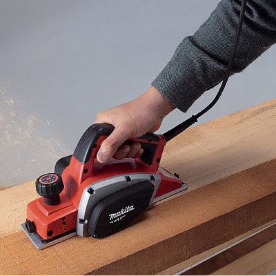 Makita M1901