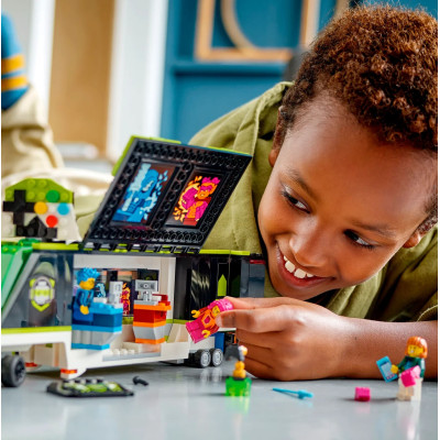 LEGO Конструктор City Вантажівка для ігрового турне