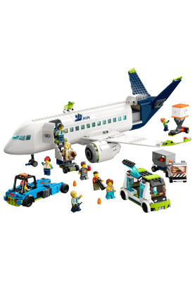 LEGO Конструктор City Пасажирський літак