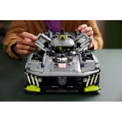LEGO Конструктор Technic PEUGEOT 9X8 24H Le Mans Hybrid