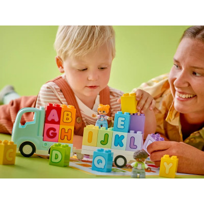 LEGO Конструктор DUPLO Town Вантажівка з алфавітом