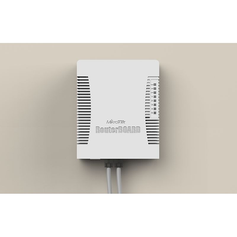 MikroTiK Маршрутизатор hEX PoE 5xGE/PoE, 1xSFP, 1xUSB, RouterOS L4