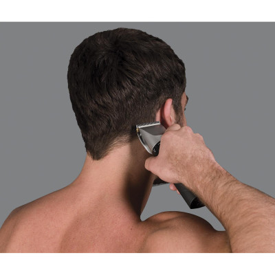 Remington Машинка для стрижки Genius, мережа+акум., насадок-8, кейс,ножиці, гребінець в компл, керамич.напиленя, чорний