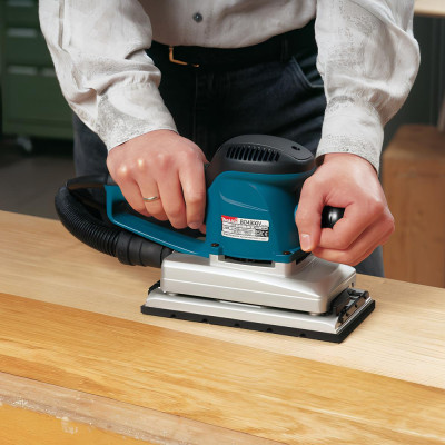 Makita Шліфмашина вібраційна Makita BO4900V 330Вт 115x229мм 4000-10000кол/хв 2.7кг