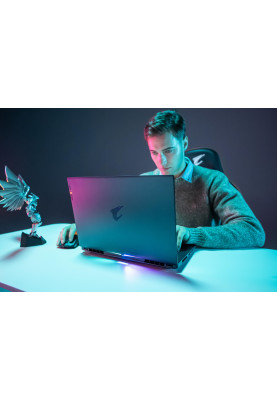 Gigabyte Ноутбук AORUS 16X 16.0 QHD 165Hz, Intel i7-13650HX, 16GB, F1TB, NVD4070-8, W11, чорний
