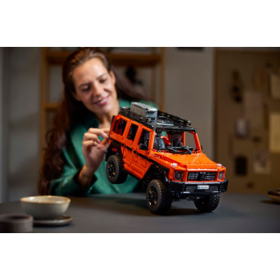 LEGO Конструктор Technic Mercedes-Benz G 500 PROFESSIONAL Line