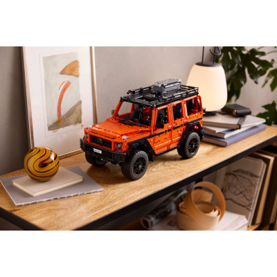 LEGO Конструктор Technic Mercedes-Benz G 500 PROFESSIONAL Line